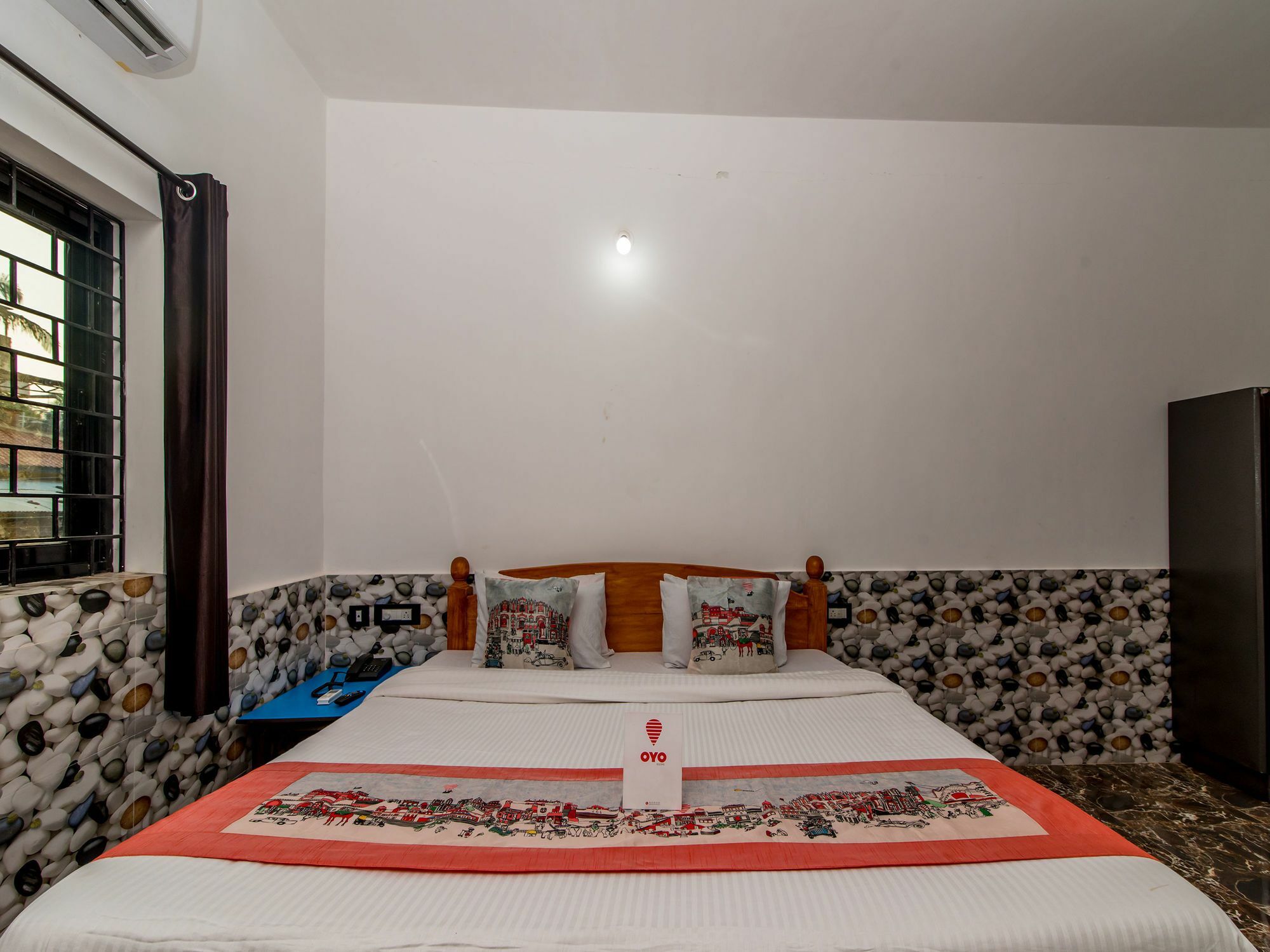 Oyo 10809 Hotel Tushar Inn Baga Kültér fotó