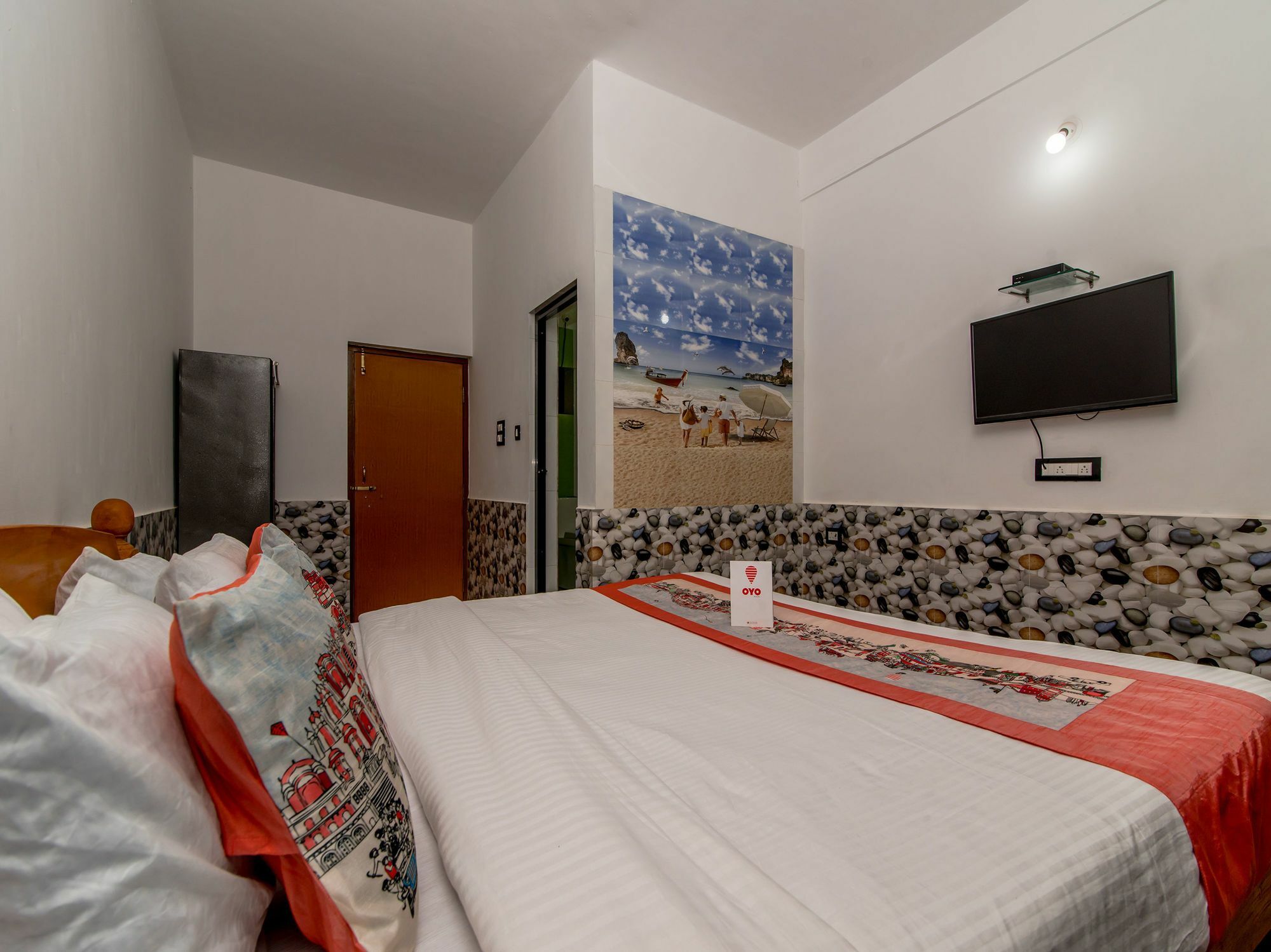 Oyo 10809 Hotel Tushar Inn Baga Kültér fotó